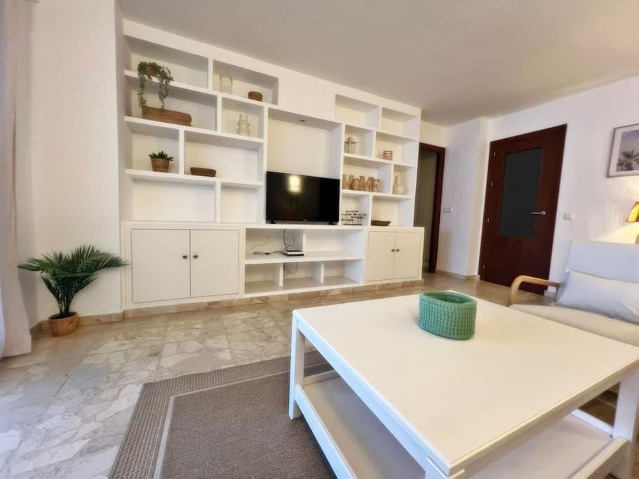 Magnifico Y Amplio Apartamento Con Terraza Fuengirola Extérieur photo